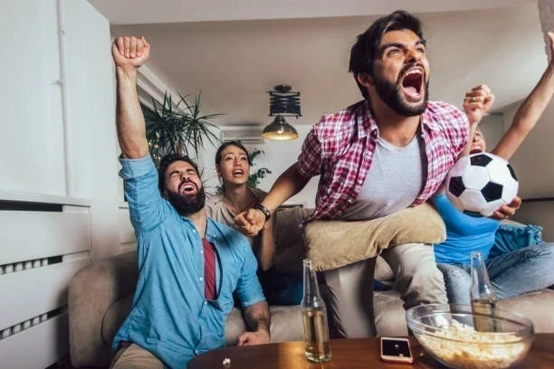 Təmsilçilərimizin avrokubok matçları bu kanallarda - TV AFİŞA